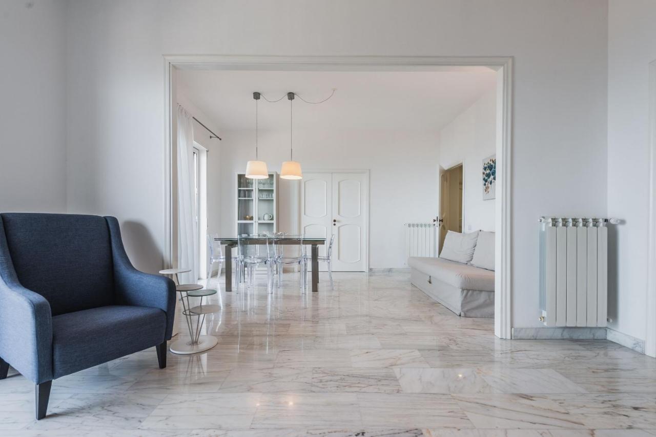 Ferienwohnung Piazza Europa Landscape By Wonderful Italy CTA Exterior foto